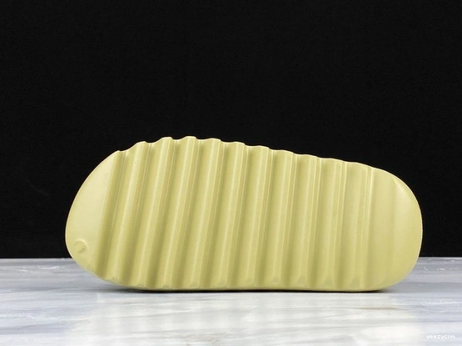 Adidas 'Resin' Yeezy FX0494 Slides 0928